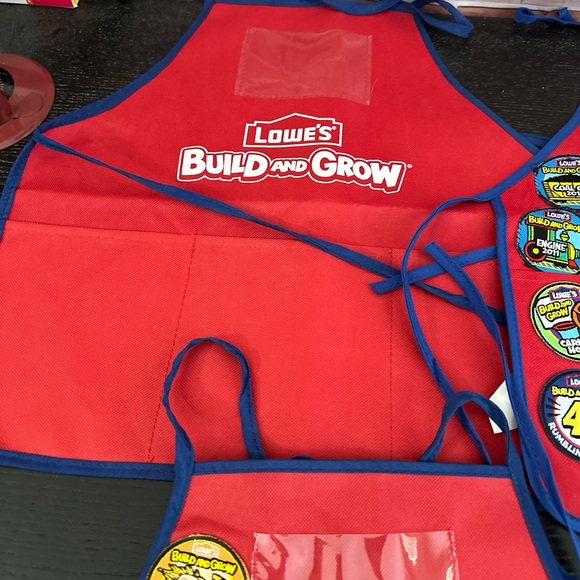 Lot of 3 Lowes Build and Grow Kids Aprons & Tons Of Patches - Picture 8 of 11